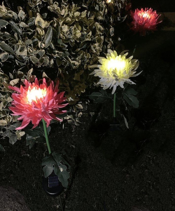 🎁Mother's Day 70% OFF 🎁Chrysanthemum Solar Garden Stake LED